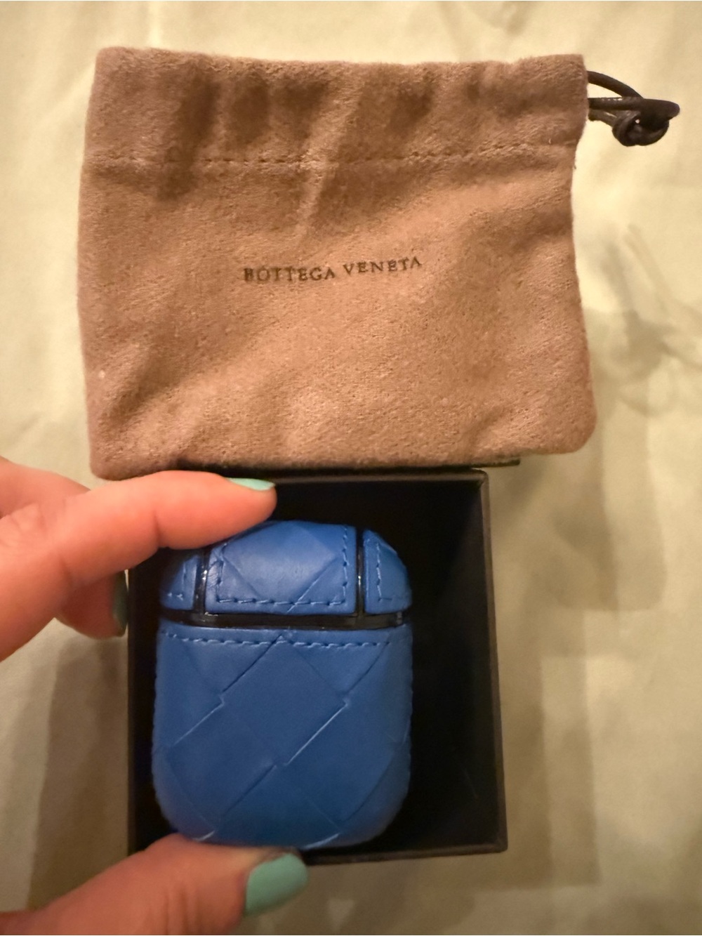 Bottega Veneta Air Pod Case w/ box & dusty